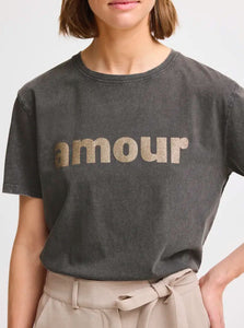 Amour Tshirt