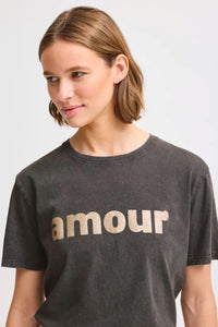 Amour Tshirt