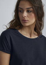 Load image into Gallery viewer, Pamila Tshirt - Navy
